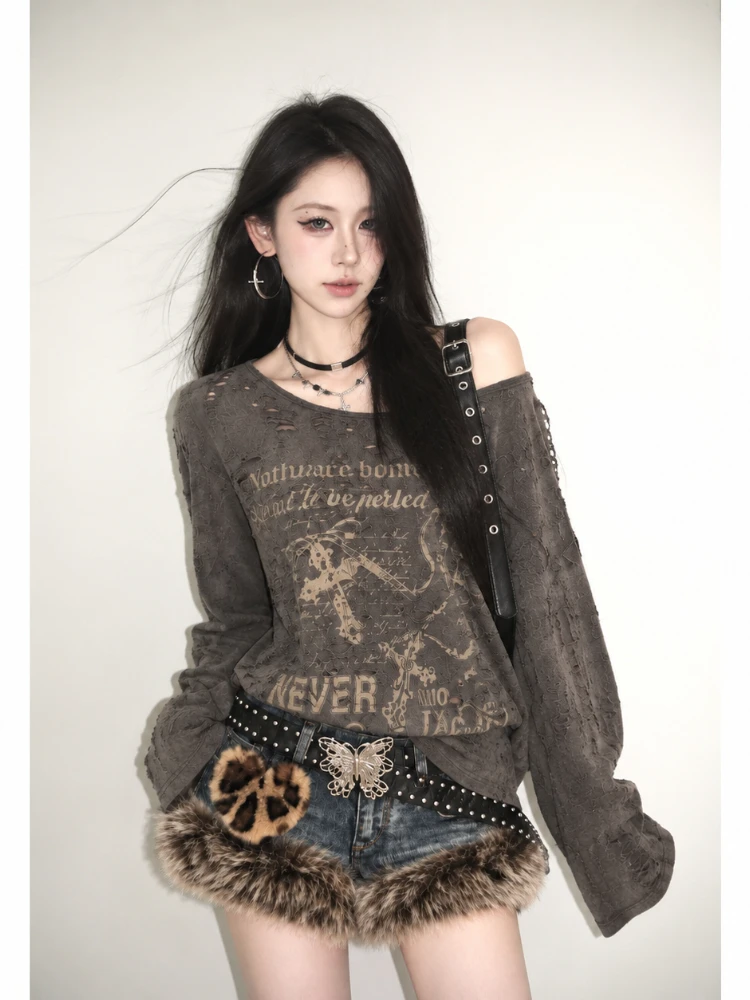 ชุดสองชิ้นลายเสือดาวสไตล์ Y2K - Vintage Fashion Retro Outfit บทวิจารณ์และราคา
