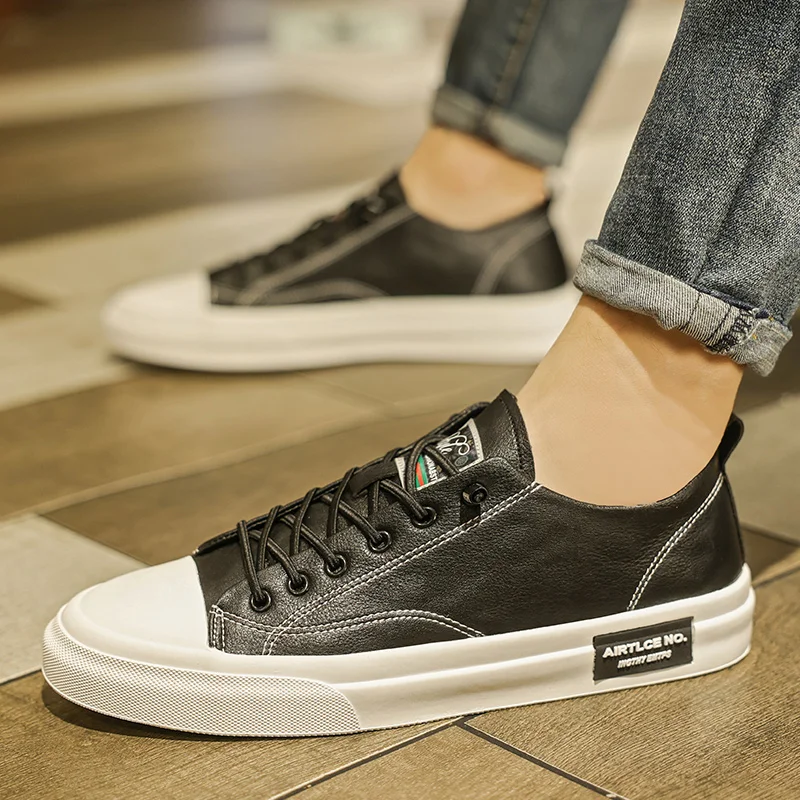 

2025 Новые мужские парусиновые туфли для вождения, мужские дизайнерские лоферы на плоской подошве, нескользящие повседневные кроссовки, мужские вулканизированные парусиновые туфли на шнуровке, уютные