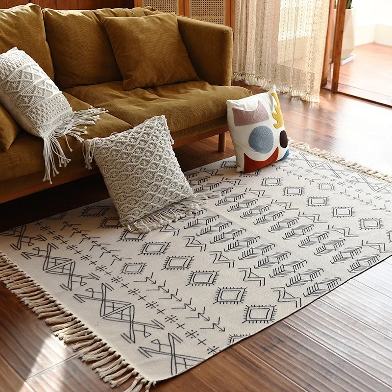 Bohemian Rug Cotton and Linen Floor Mat Living Room Sofa Carpet Bedroom Bedside Foot Pad Long Tatami Mat Nordic Home Decor