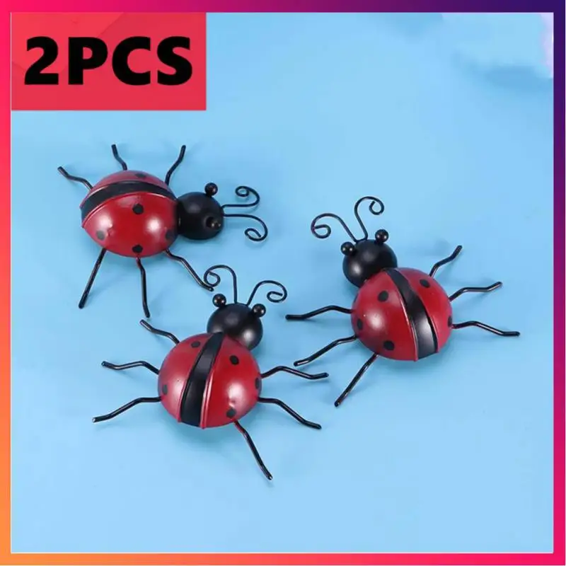 2PCS Metal Ladybug Wall Hanging 10/16cm Ornament Outdoor Figurine Sculpture Kids Toys Gift DIY Garden Plant Art Wall Decor