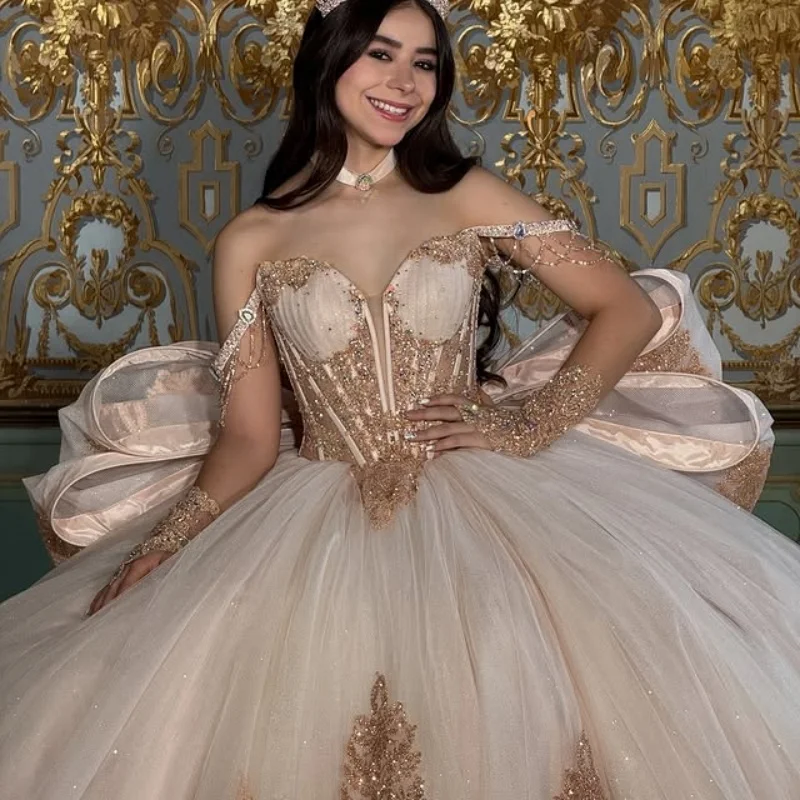 

Легкие шампанские платья для квинсеаньеры с бисером, блестками, кристаллами, аппликациями, открытыми плечами, длинным шлейфом, большим бантом, Vestido 15 Quinceanera, на заказ