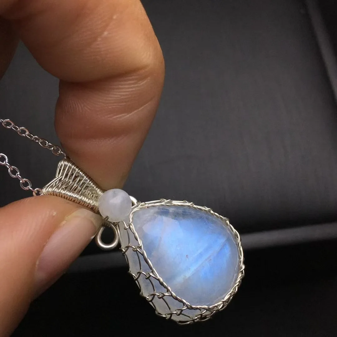 1 Pc Fengbaowu Natural Blue Moonstone Water Drop Wire Wrapping Necklace Pendant Reiki Healing Stone Jewelry Gift