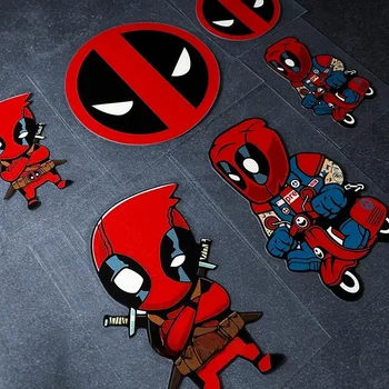 สติ๊กเกอร์ติดรถมอนสเตอร์ Deadpool การ์ตูนแอนิเมชั่นรถจักรยานยนต์รถยนต์ไฟฟ้ากระจกหลังตกแต่งสติกเกอร์สะท้อนแสงขายส่ง