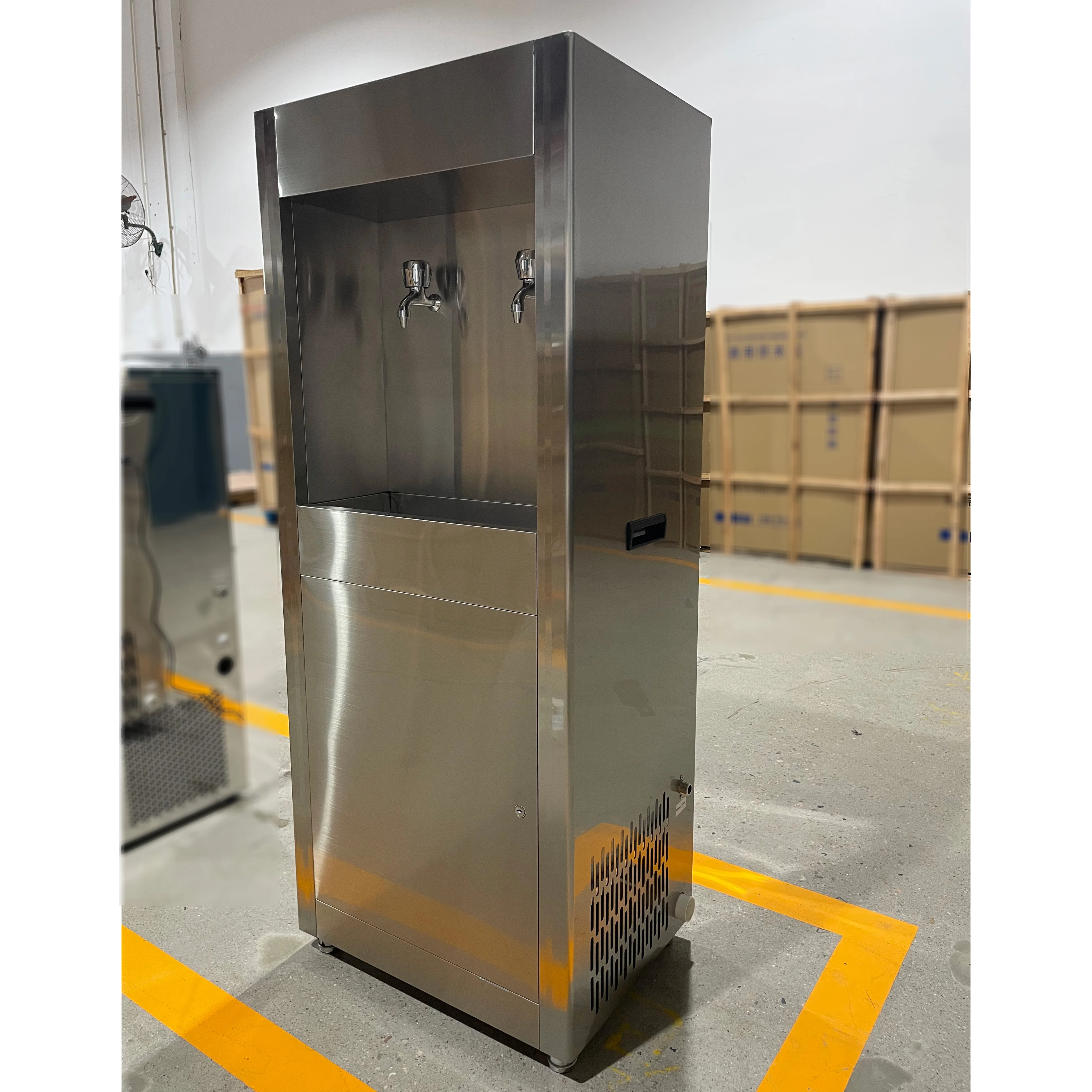 Pendingin Air Stainless Steel Berdiri Sendiri, Dispenser Air Dingin Komersial untuk Kantor, Sistem Pipa Langsung, Tempat Minum