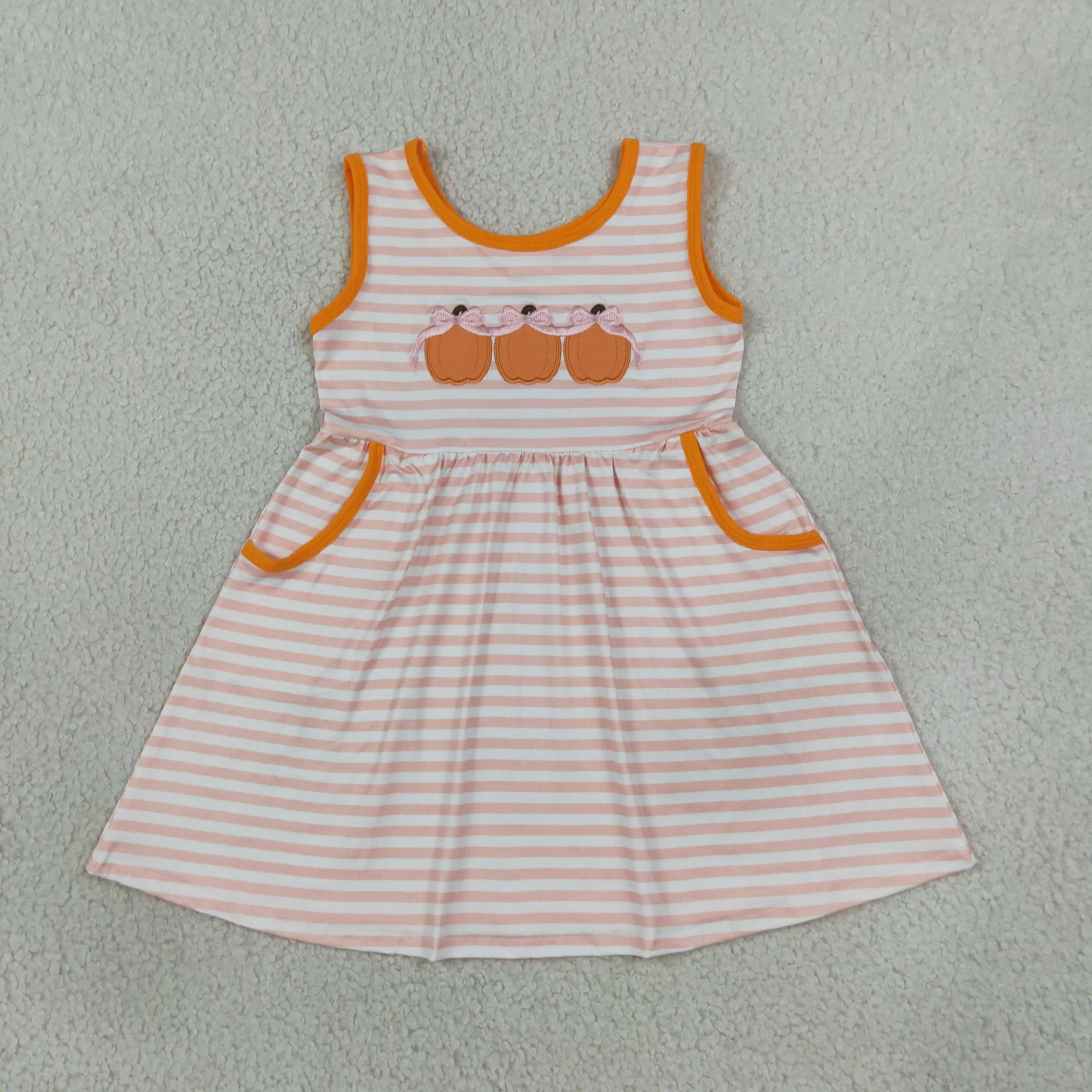 Wholesale Infant Toddler Thanksgiving Pockets Girl Embroidery Bows Pumpkins Girls Ruffle Fall Dress Baby Kids Children Clothes