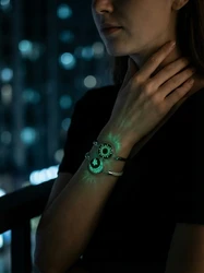 2Pcs/Set Luminous Couple Bracelets Sun Moon Glow in The Dark Charm Bracelet Lovers Romantic Wedding Jewelry Valentine's Day Gift