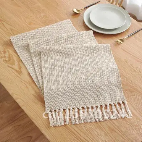 Simple Nordic Style Handmade Tassel Cotton Linen Table Runner Modern Beige Table Flag Bed Runners Table Decoration