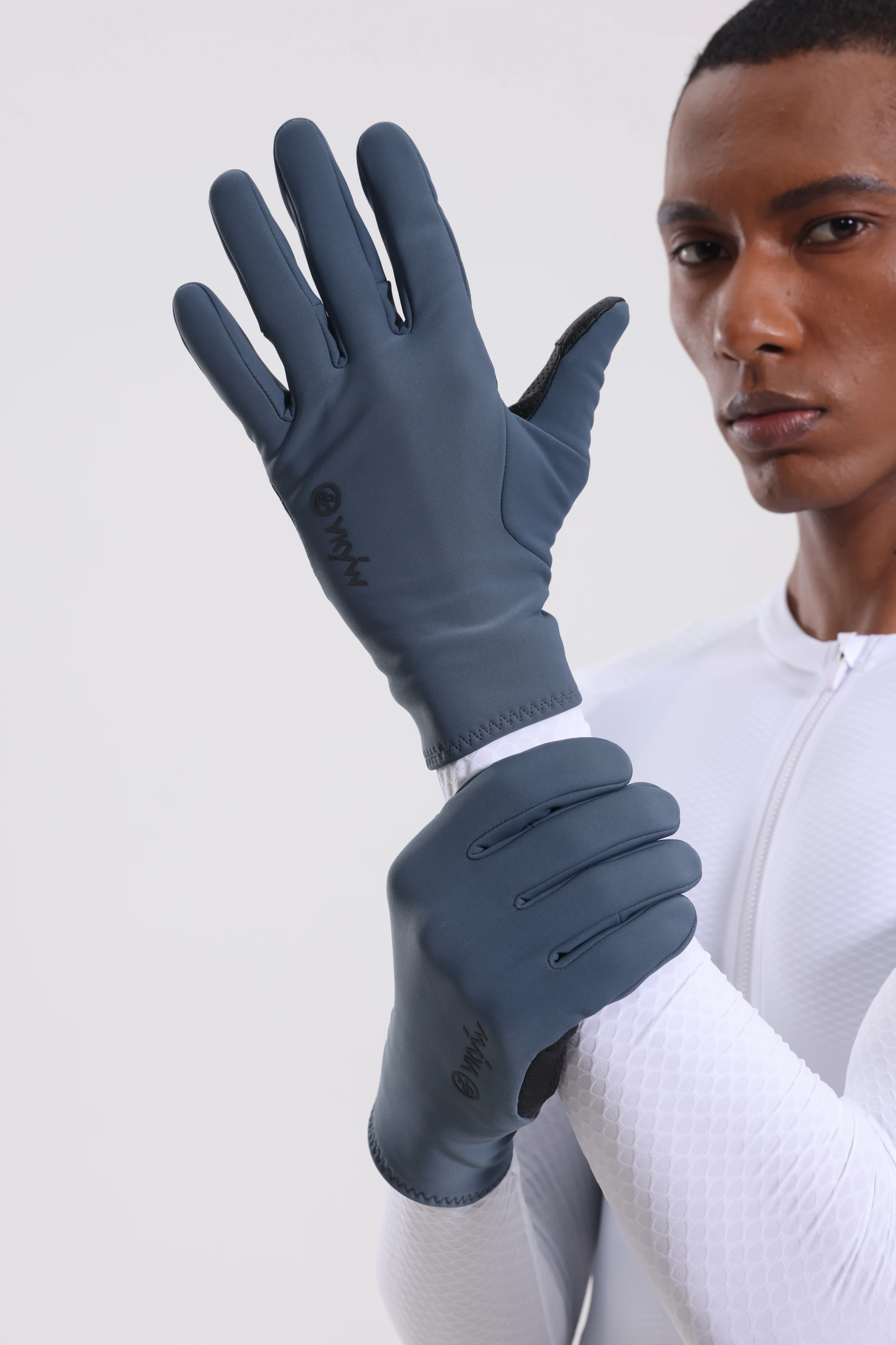 YKYWBIKE Touchscreen-Fahrradhandschuhe mit Vollfinger-Design, Fleece-Futter, winddicht, wasserabweisend, stoßdämpfend, für MTB und Rennrad – Detail 8