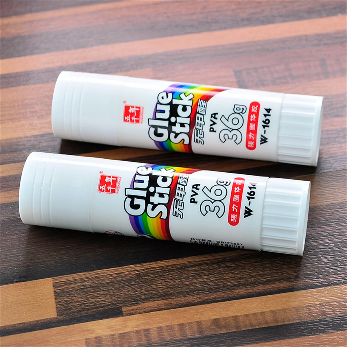 1pcs School&Office Supplies solid glue Strong Adhesives solid glue stick for Children solid glue