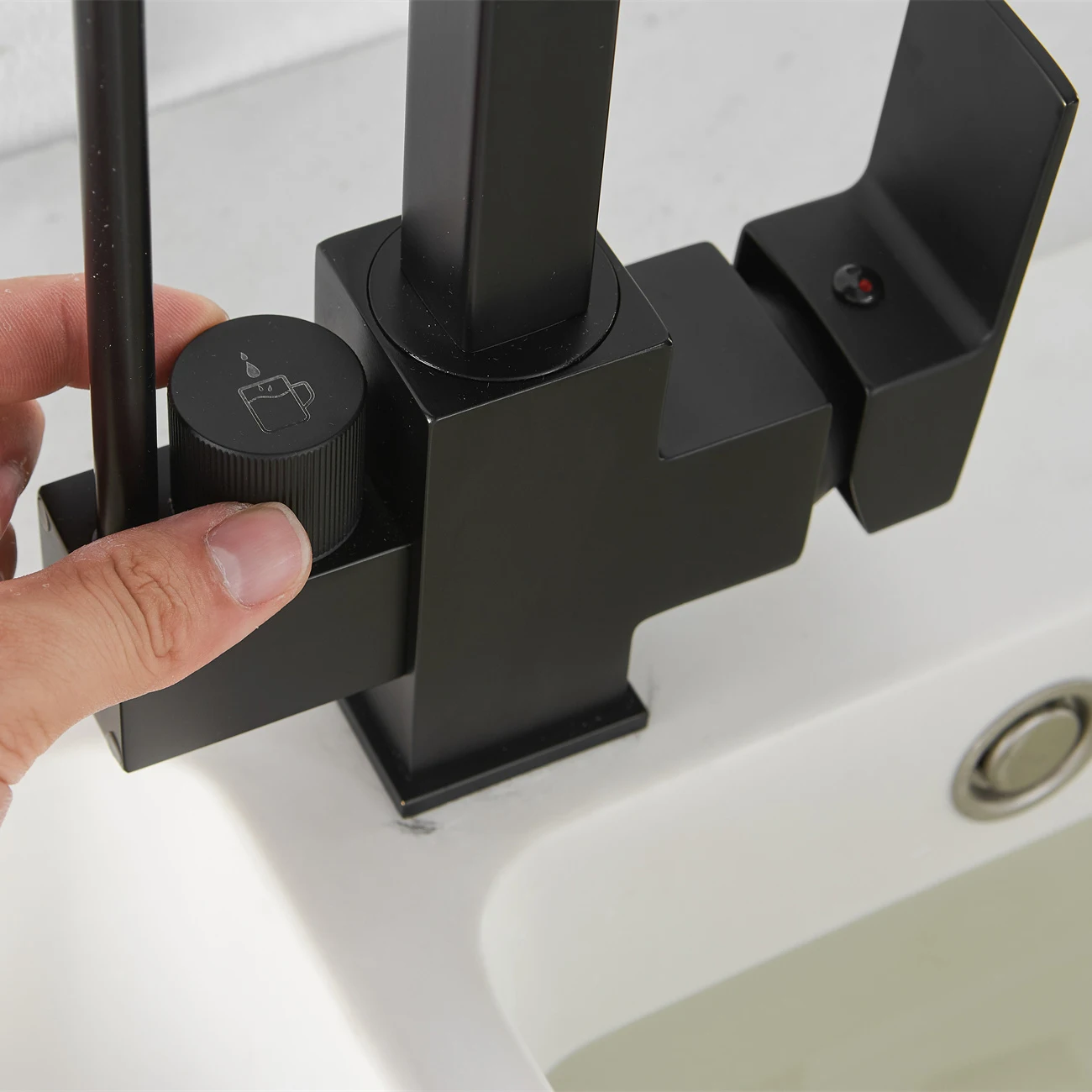 Grifos de cocina con filtro táctil cuadrado, grifo mezclador de fregadero de cocina frío y caliente extraíble, grifo de cocina extraíble con tacto negro de 3 vías