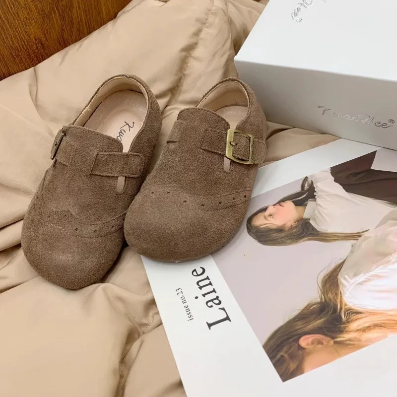 Kinder-Mokassins im Retro-Stil mit weicher Sohle für Jungen und Mädchen, Freizeitschuhe in Unifarben, Vielseitig, 2026 Brandneue Kinder-Flachschuhe mit Klettverschluss – Detail 4