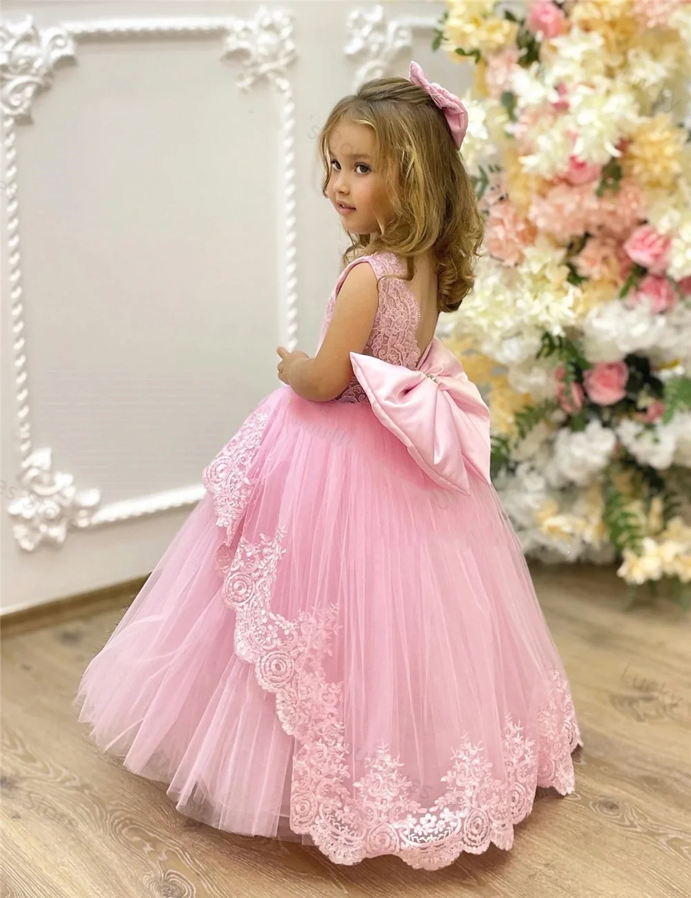 Flower Girl Dress Elegant Tulle Lace Bareshouldered Princess Angel First Communion Dresses Wedding Party Dream Birthday Gift