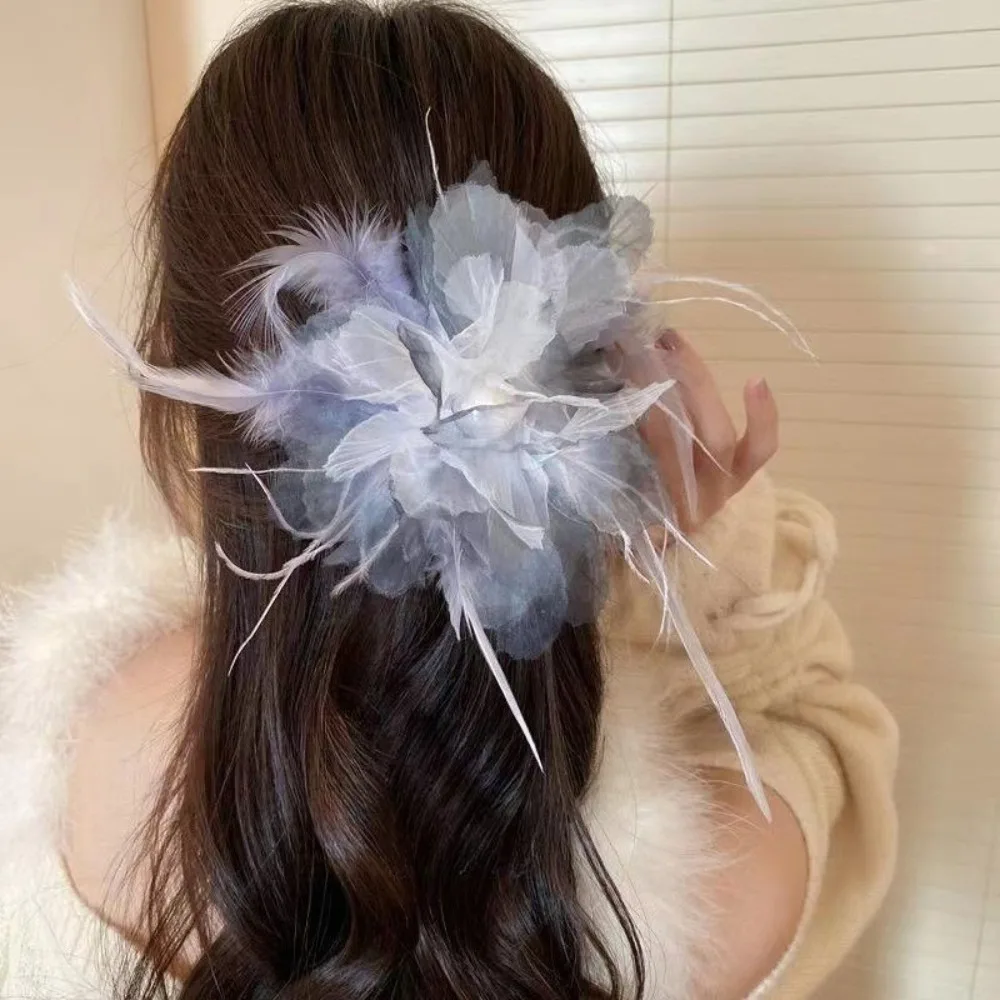 

Fluffy Feather Ostrich Fringe Hair Claw Clips Large Crab Barrettes Women Girls Ponytail Hair Clamps Hairpins Hair Accessories