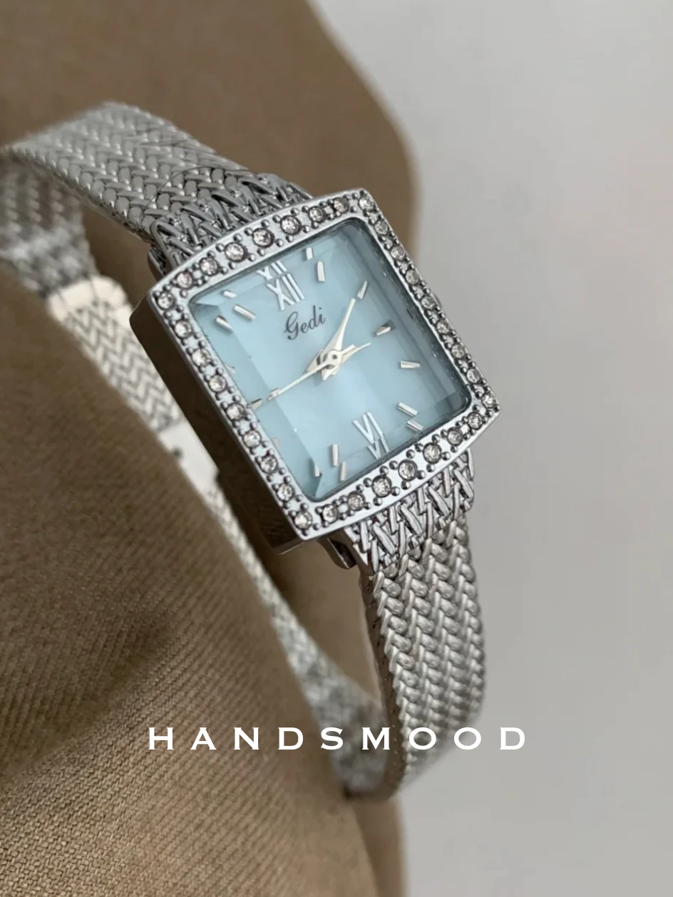 Jam Tangan Wanita Mewah Berwarna Biru Jam Tangan Kuarsa Wanita Gaya Baru Jam Tangan Baja Tahan Karat Modis Premium Hadiah Ulang Tahun