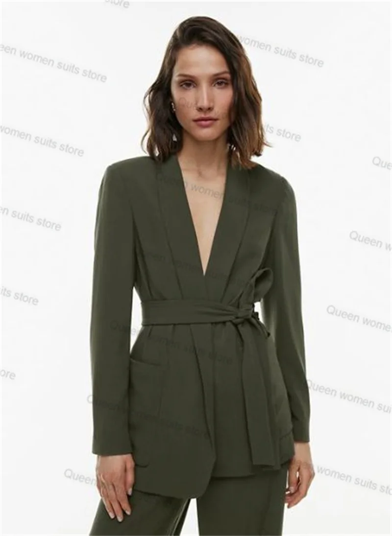 Traje verde elegante de 2 piezas para mujer, conjunto de Blazer y pantalón con cinturón, chaqueta Formal de oficina, talla a medida, Sexy, cuello en V, graduación