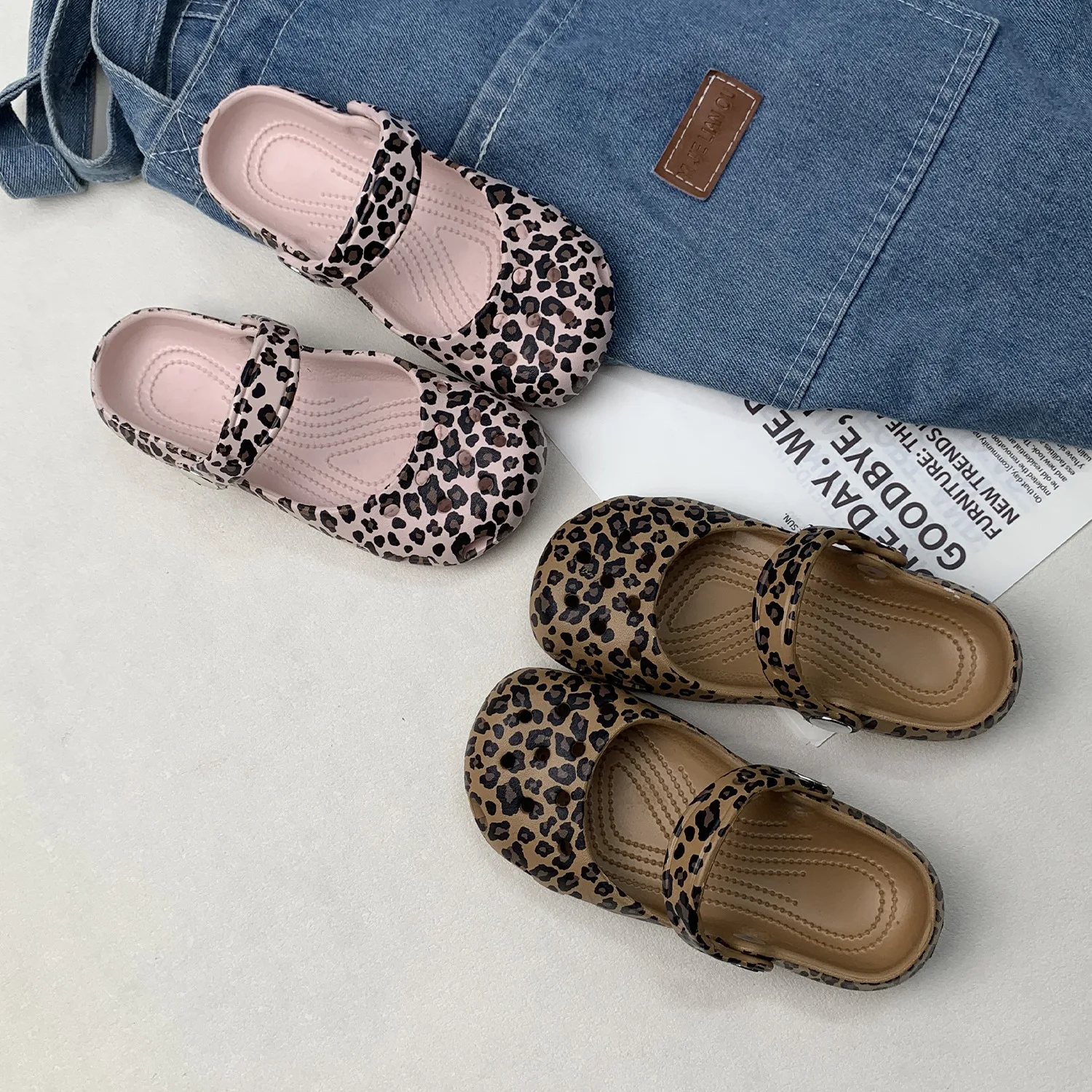 2026 Trendy Girl's Leopard Print Mary Jane Clogs Sandals Arch Support Soft Sole Non-slip Beach Summer Wedges