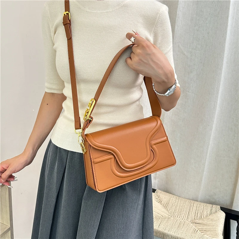 Top Brand Underarm Handbag Sling Purse Pure Pu Leather Envelope Famous Designer Shoulder Bag Versatile Crossbody Bag Brown