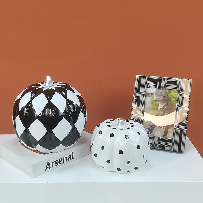 Modern Creative Polka Dot Pumpkin Resin Decorations Modern Light Luxury Model Room Children's Room Home Living Room Soft Decorat