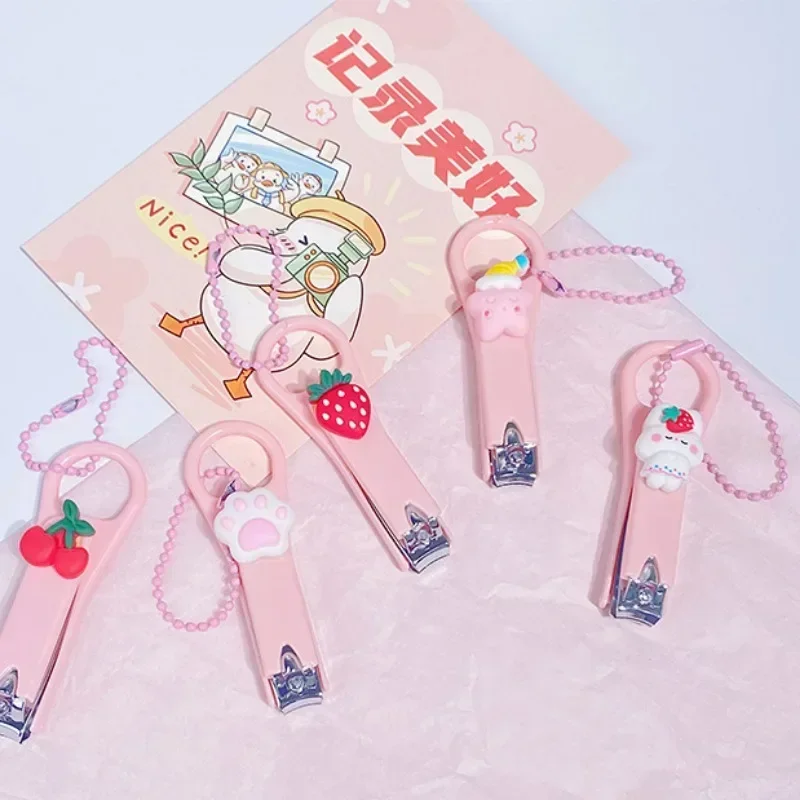 Ins Girls Heart Nail Clippers with Bead Chain Cartoon Bear Rabbit Nail Trimmer Cutter for Students Home Baby Care Manicure Tools