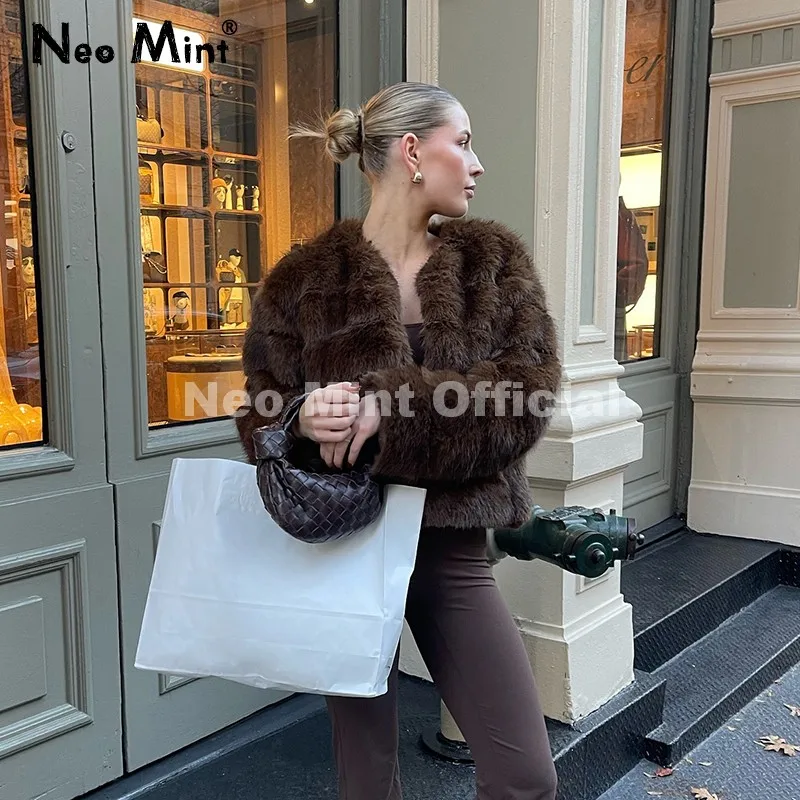 

Neo Mint Vintage Brown Patchwork Fur Coat Women Winter 2025 Luxury Brand Fashion Faux Fox Fur Jacket Chic Street Girl Overcoats
