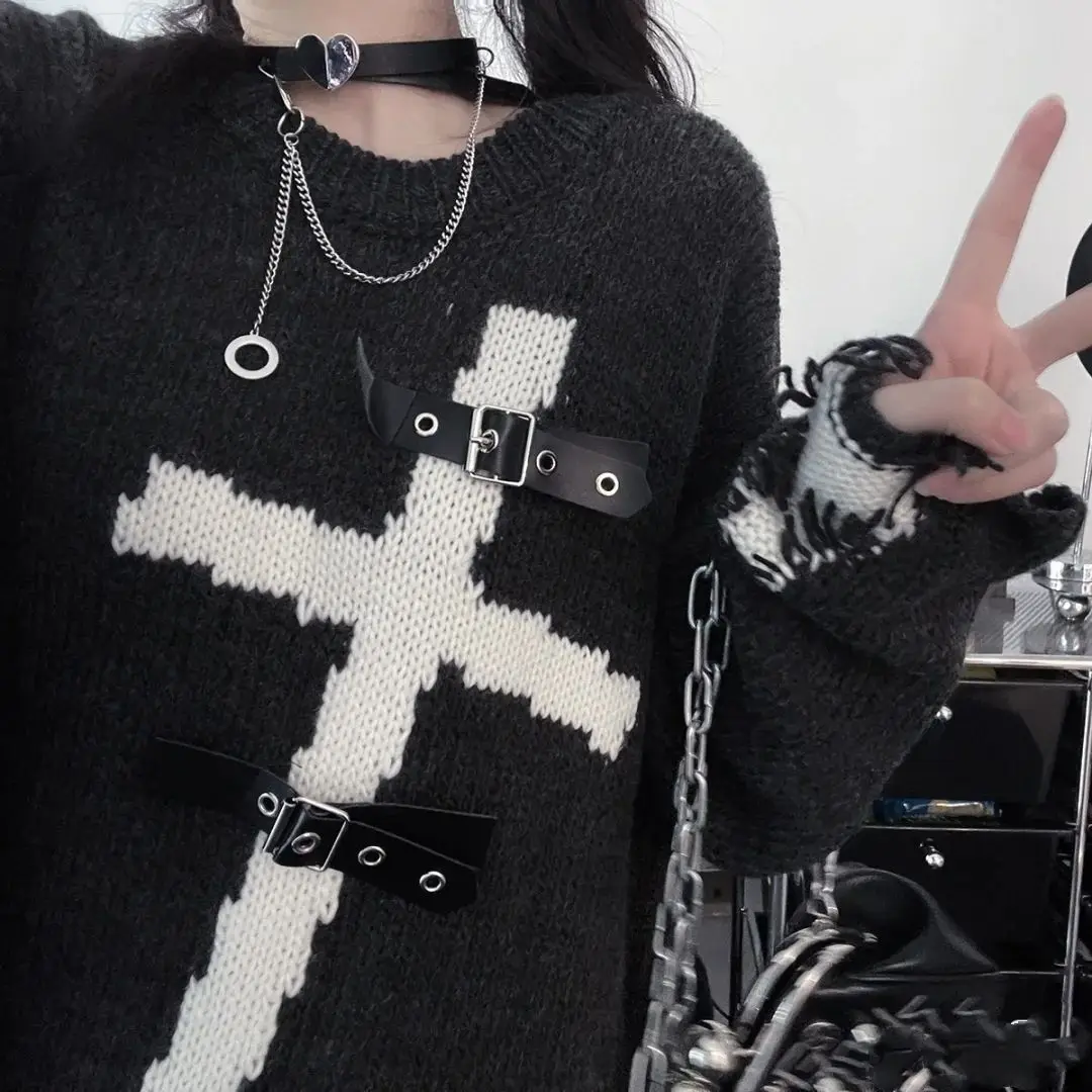 Subculture Punk Vintage Loose Sweaters Hole Harajuku Y2k Long Sleeve Sweather Gothic Cross Metal Buckle Women Knitted Pullover