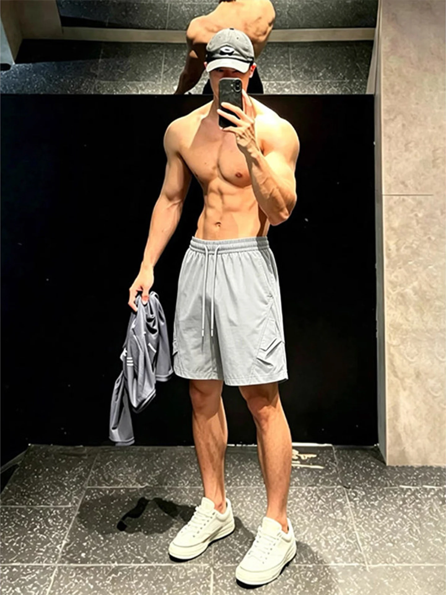 

Quick Dry Ice Silk Casual Shorts Pants Men's Summer Thin Straight Leg Sport Trousers Folded Umbrella Soldier Shorts