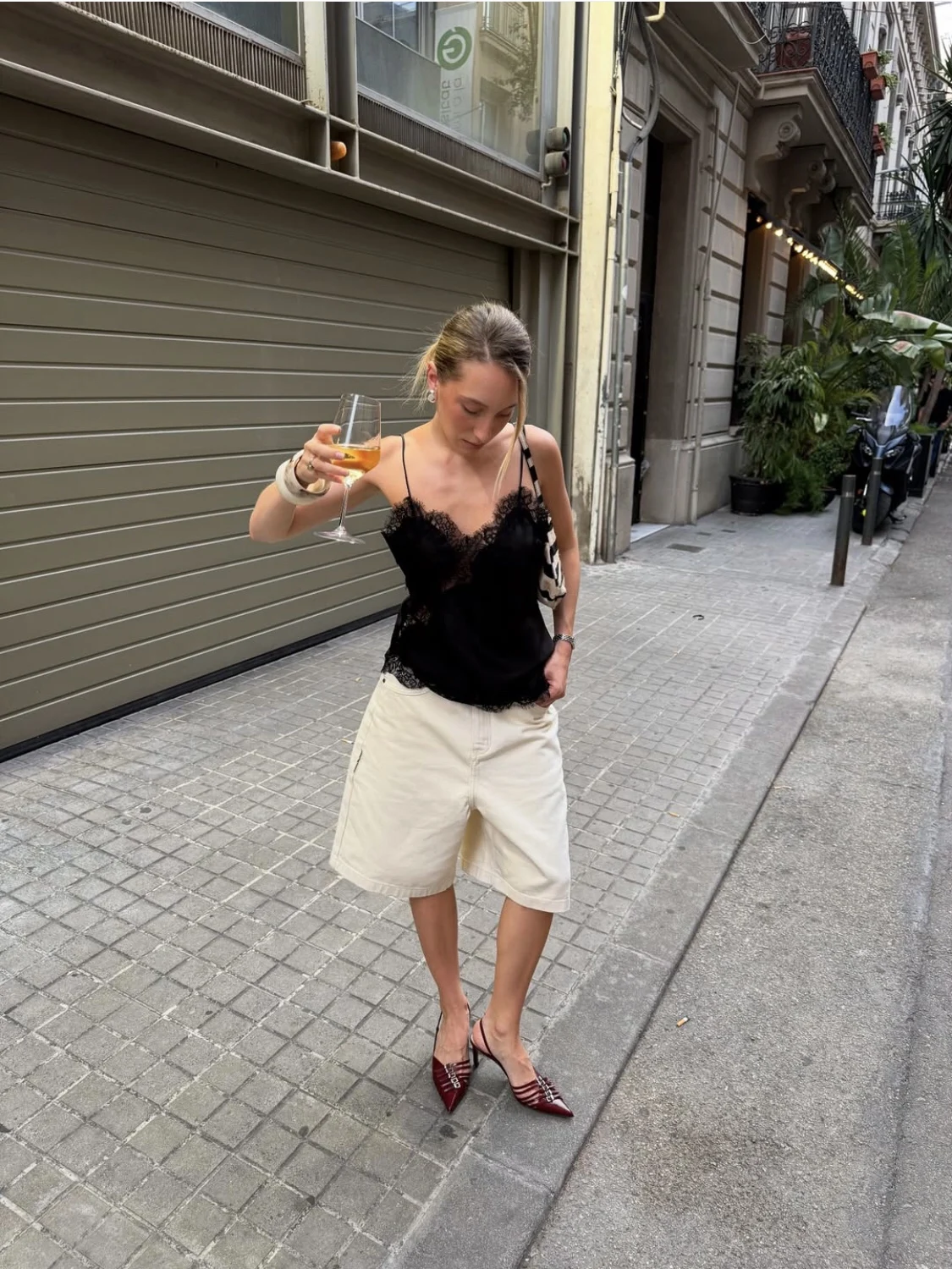 

Женская атласная кружевная майка-майка