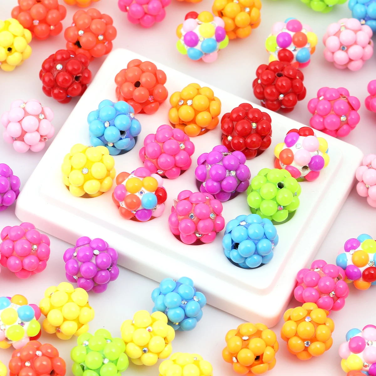 5pcs Random Color 20mm Pastel Acrylic, Rhinestone Studded Cluster Beads With Central Hole for DIY Handcraft Jewelry Assembly