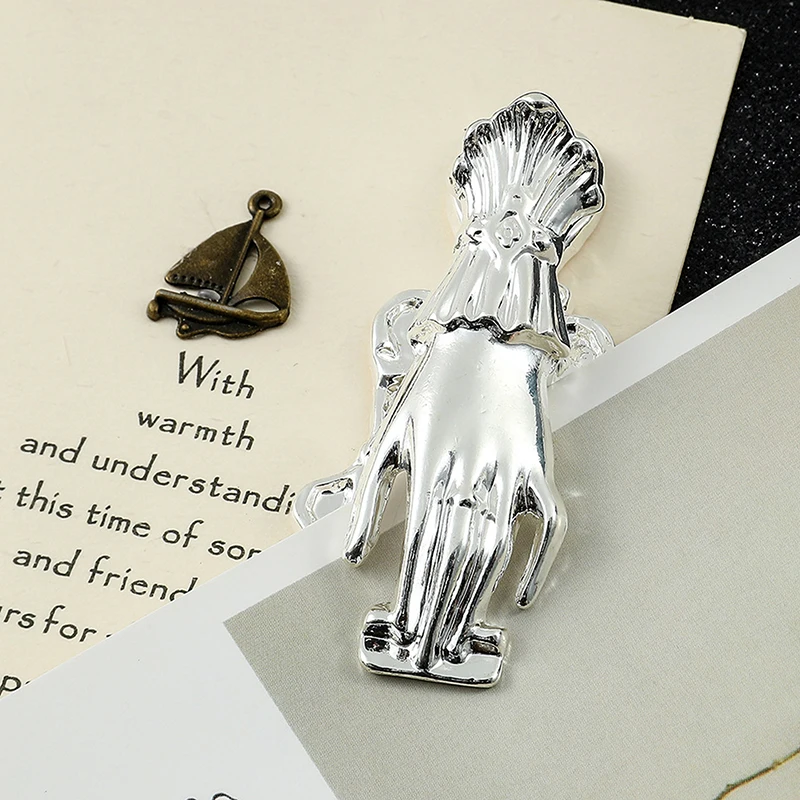 Vintage Exquisite Lady Hand-shaped Decoration Clip Bill Clip Travel Note Clip Creative Journal Tools Student Supplies Stationery