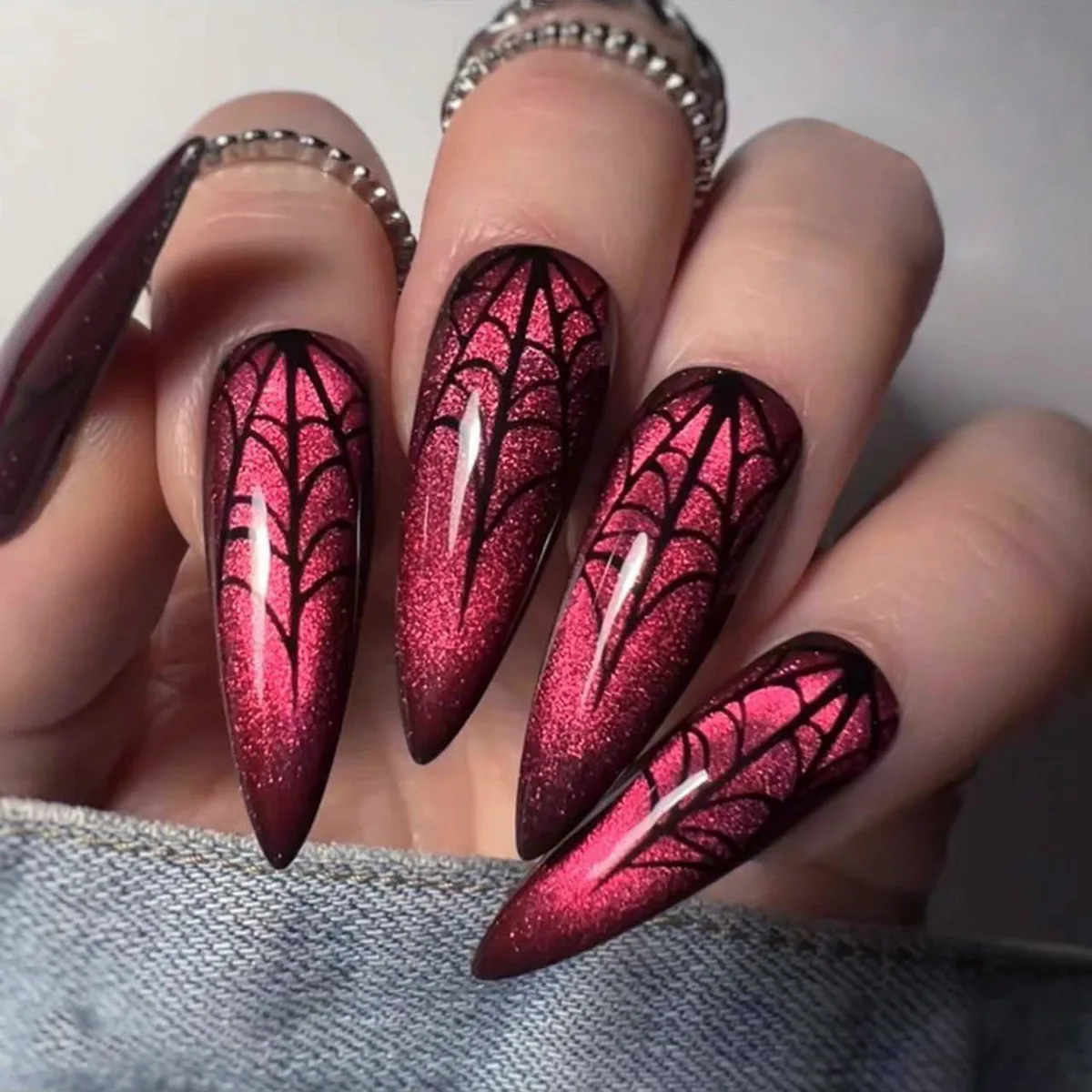 24 Stuks Halloween-Thema Amandelvormige Nagels, Rode En Zwarte Kattenogen En Spinpatronen