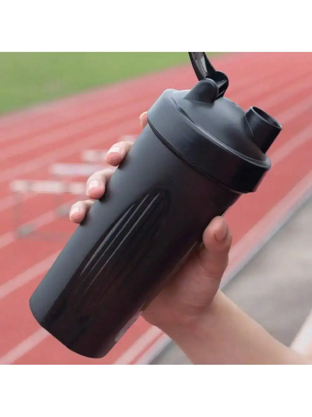 1pc 20oz/600ML Shaker Bottle Classic Loop Hook & Leak Proof,Scale ,A Small Stainless Whisk Blender,,Certified PP5