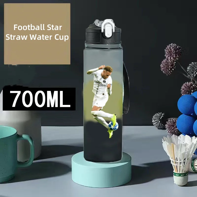 700ml Football Star Straw Water Cup Gradient Black Gray Messi Ronaldo Neymar Portable Outdoor Sports Flip Cover Drinking Bottle