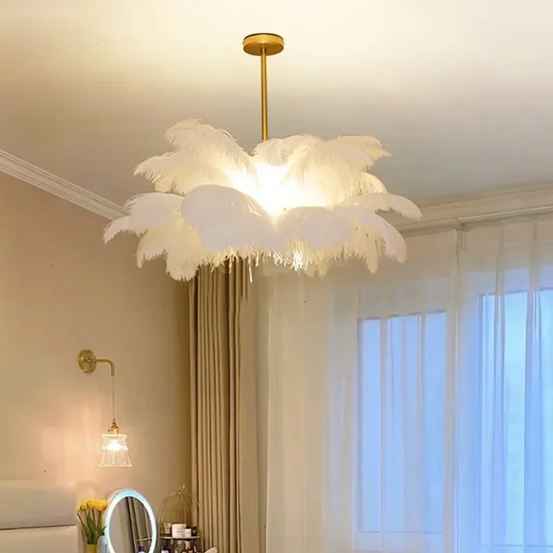 Modern Ostrich Feather Lamp LED Pendant Light Nordic Home Decor Lustre Chandelier for Living Room Bedroom Indoor Lighting Luxury