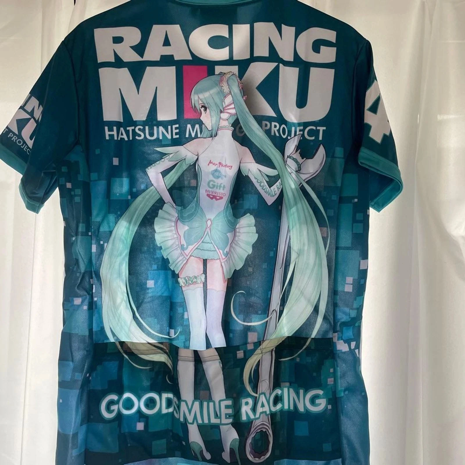 camiseta-estampada-completa-racing-miku-hatsune-miku-good-smile-2026-camiseta-grafica-unissex-vocaloid-anime-vestuario-de-fa-do-projeto-gsr