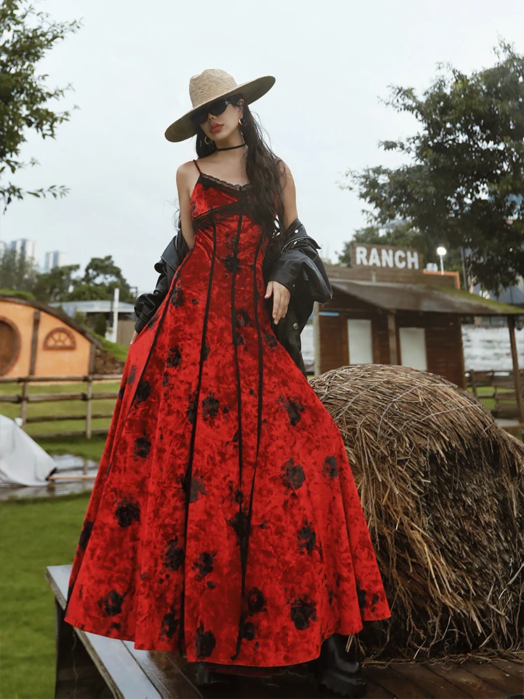 TIYIHAILEY Dresses Sleeveless Women Autumn Winter Printed Velvet New Fashion 2025 Strap Dresses Ladies Maxi Red Big Hem Lace