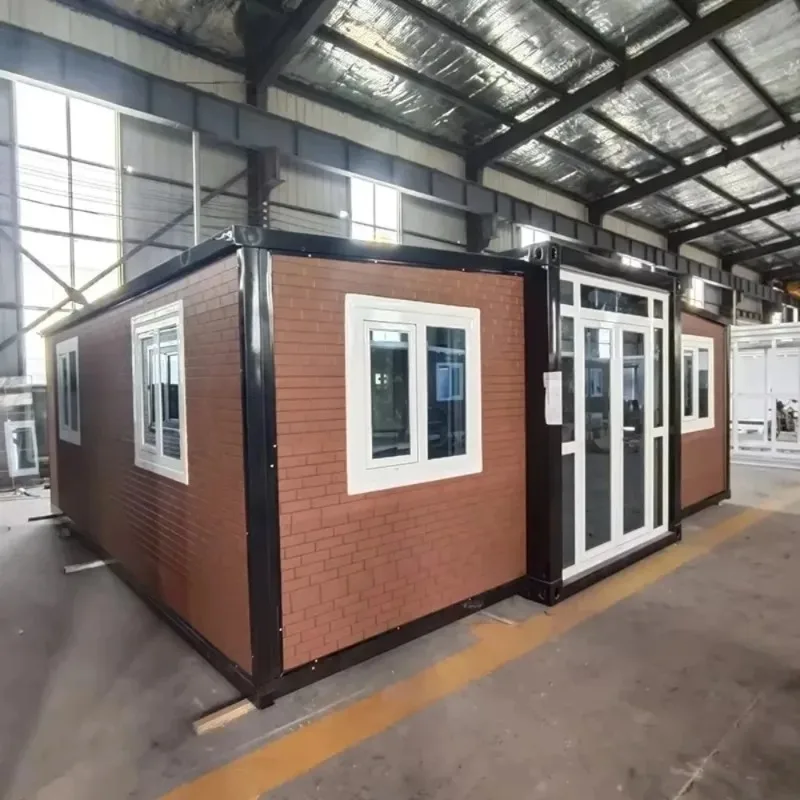 YG Customized 20ft × 40ft Prefab Home Modular Container House For Family Living Steel Structure Expandable Portable Housing Unit