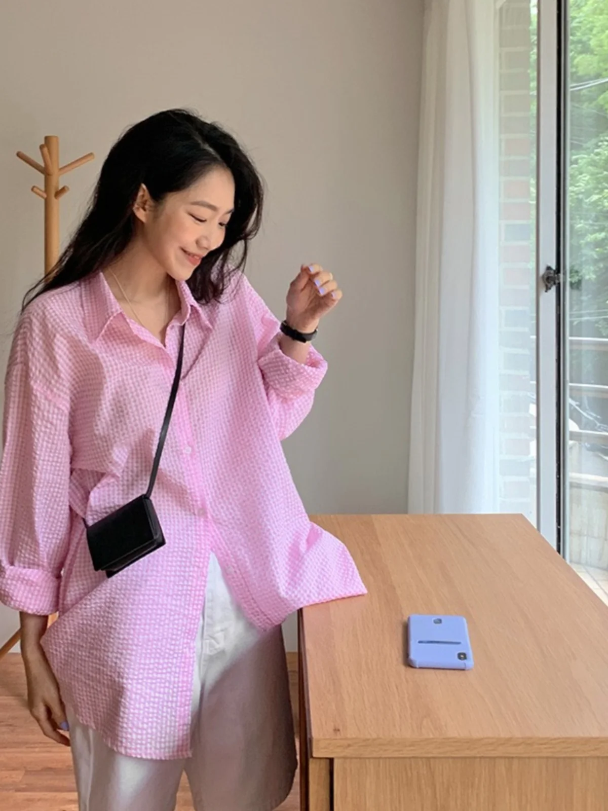 

Ladies' Plaid Bubble Texture irt Spring Season Versatile Loose Fit Midi Length Korean Sle Office Commute Wind irt