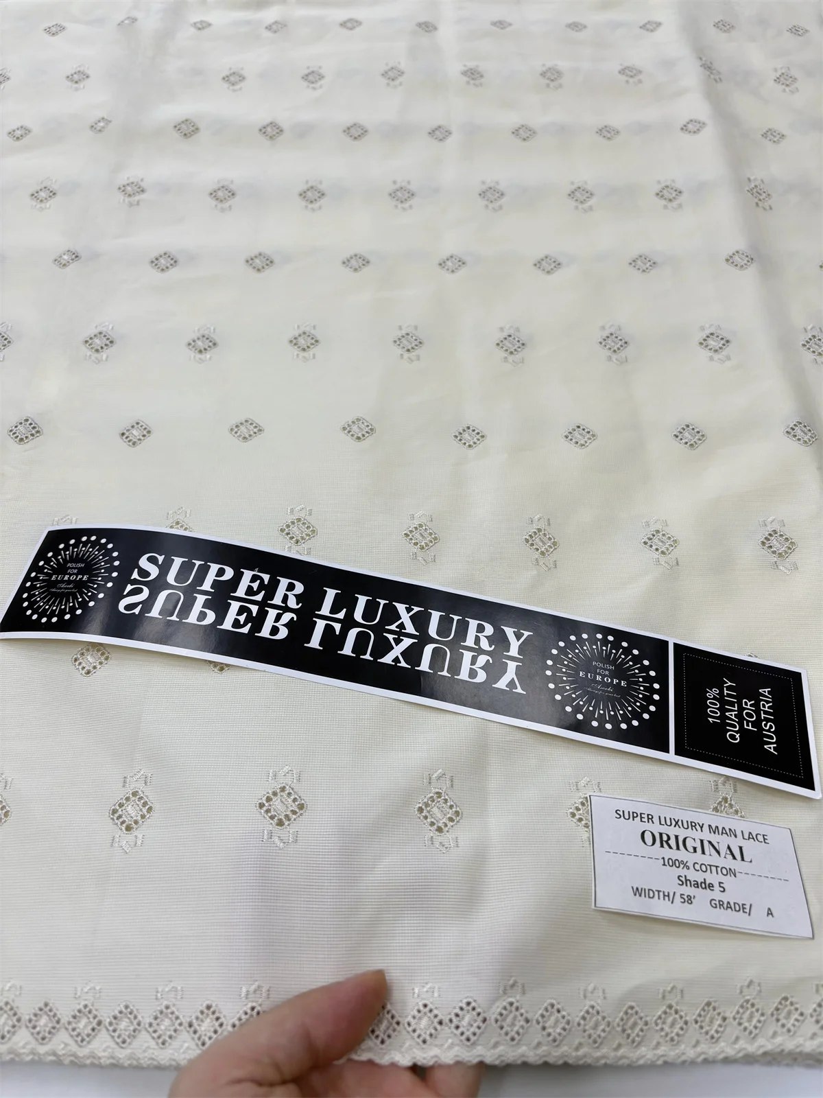 

2025 Latest Atiku Fabric 100% Cotton Swiss Voile Lace Polish Lace Nigerian Men Lace Fabric High Quality 5 Yards For Party Dress