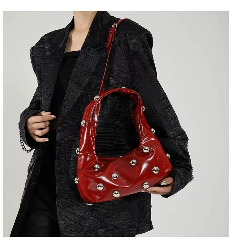 2024 Latest New Elegant Luxury Famous Bolsas With Rivets Handbag Hobo Women Handbags