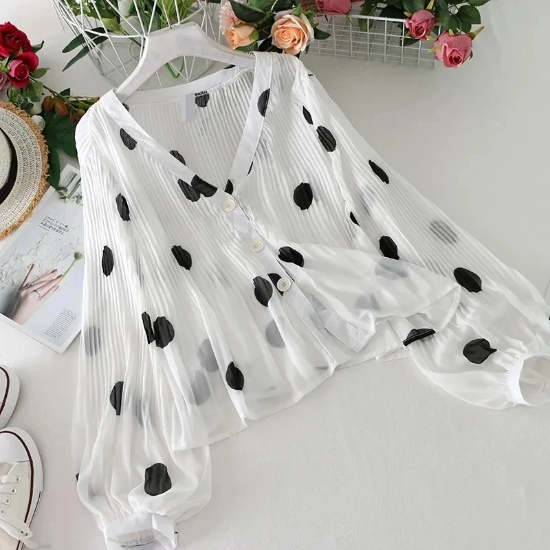 Polka Dot Sweet Lantern Sleeve V-Neck Chiffon Single Breasted Women\'s Blouse Shirt Korean Fashion Loose Female Clothing Tops