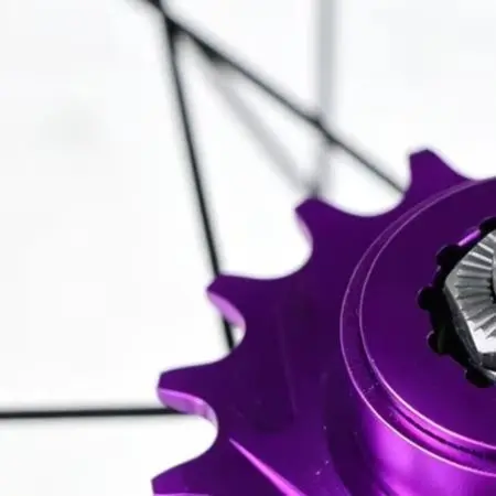 Single Speed Freewheel 18T Constructed from Aluminum Alloy 7075 for HG Hub Bikes with Rust Resistant Anodized Coating