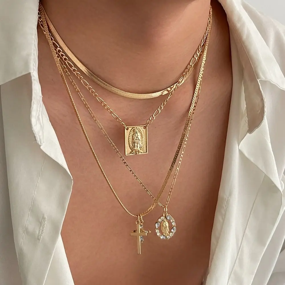 

Hollow Out Love Bowknot Beaded Necklace Crystal Punk Multilayer Pendant Necklace Adjustable Choker Y2K Metal Necklace Women