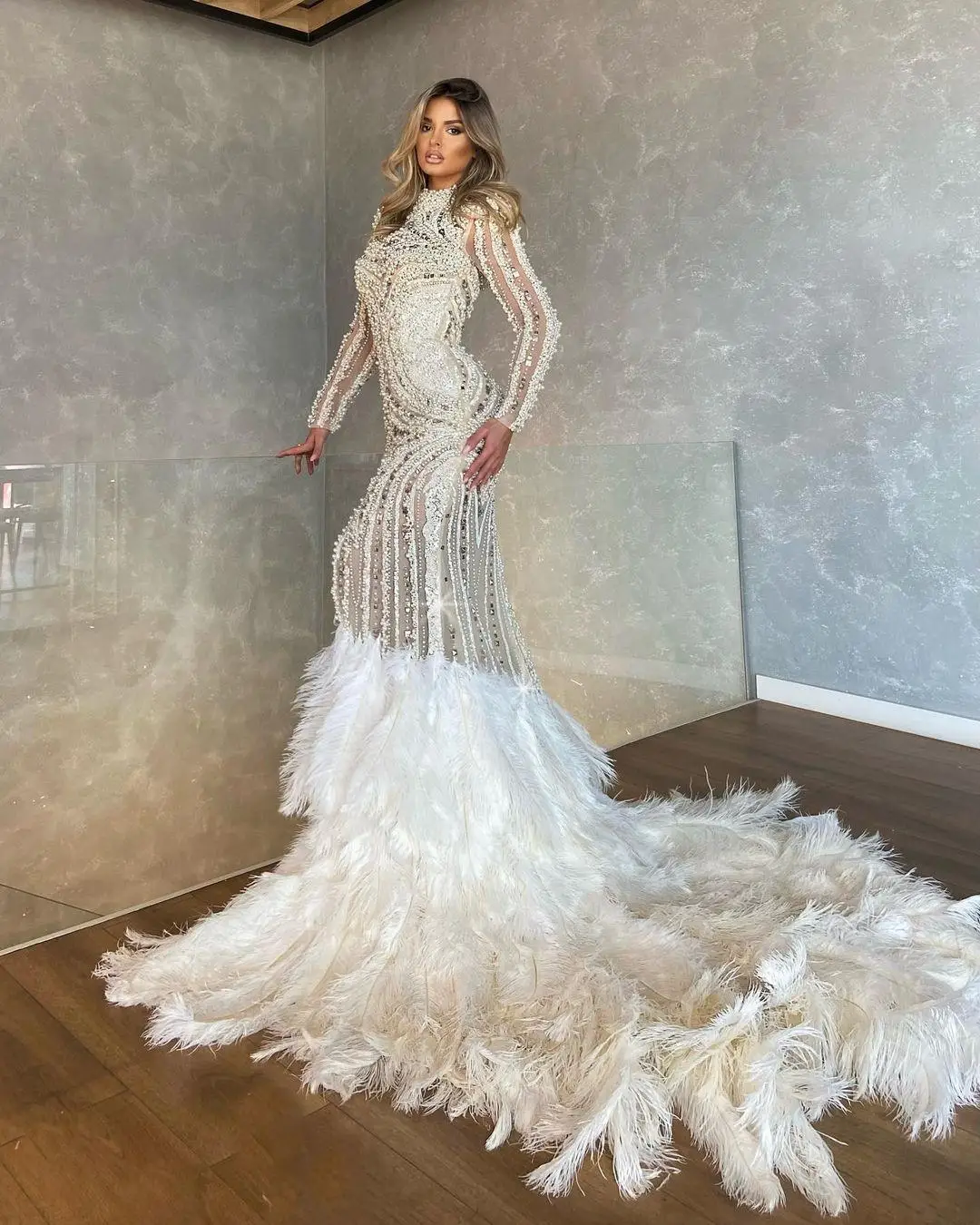 Luxury Arabic Aso Ebi Luxurious Mermaid Pearls Wedding Dress Long Sleeves Feather Bridal Gowns Dresses Plus Size