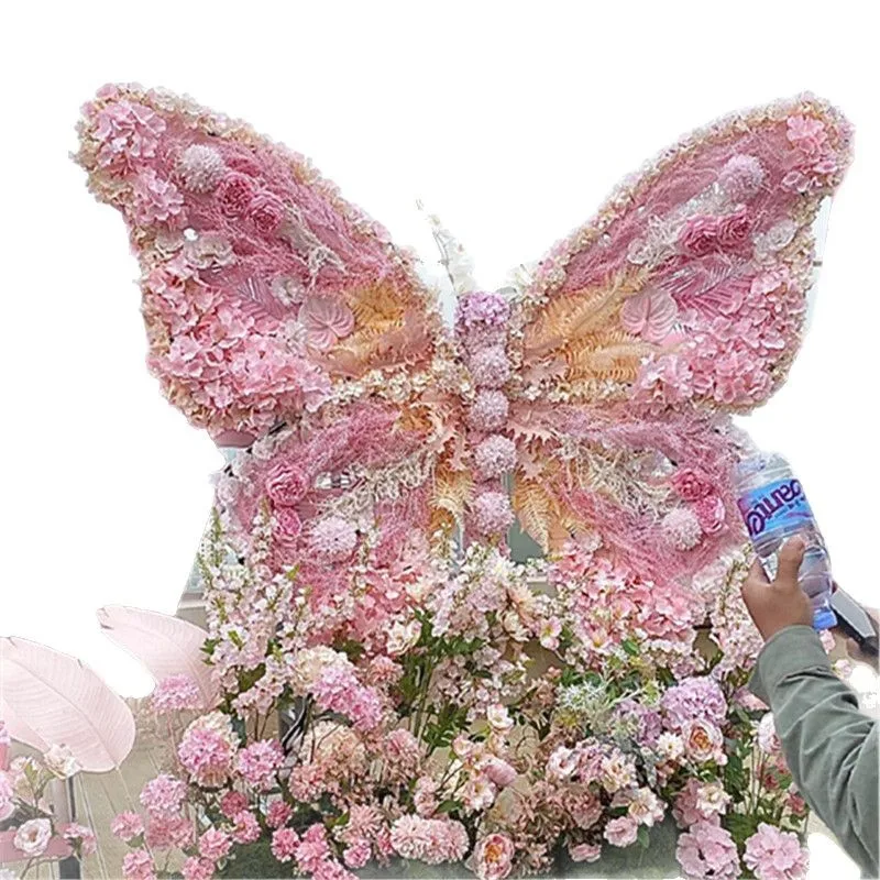 

Photography, Valentine's Day, butterfly clock in roses, giant wall, wedding, sea of red flowers, senior