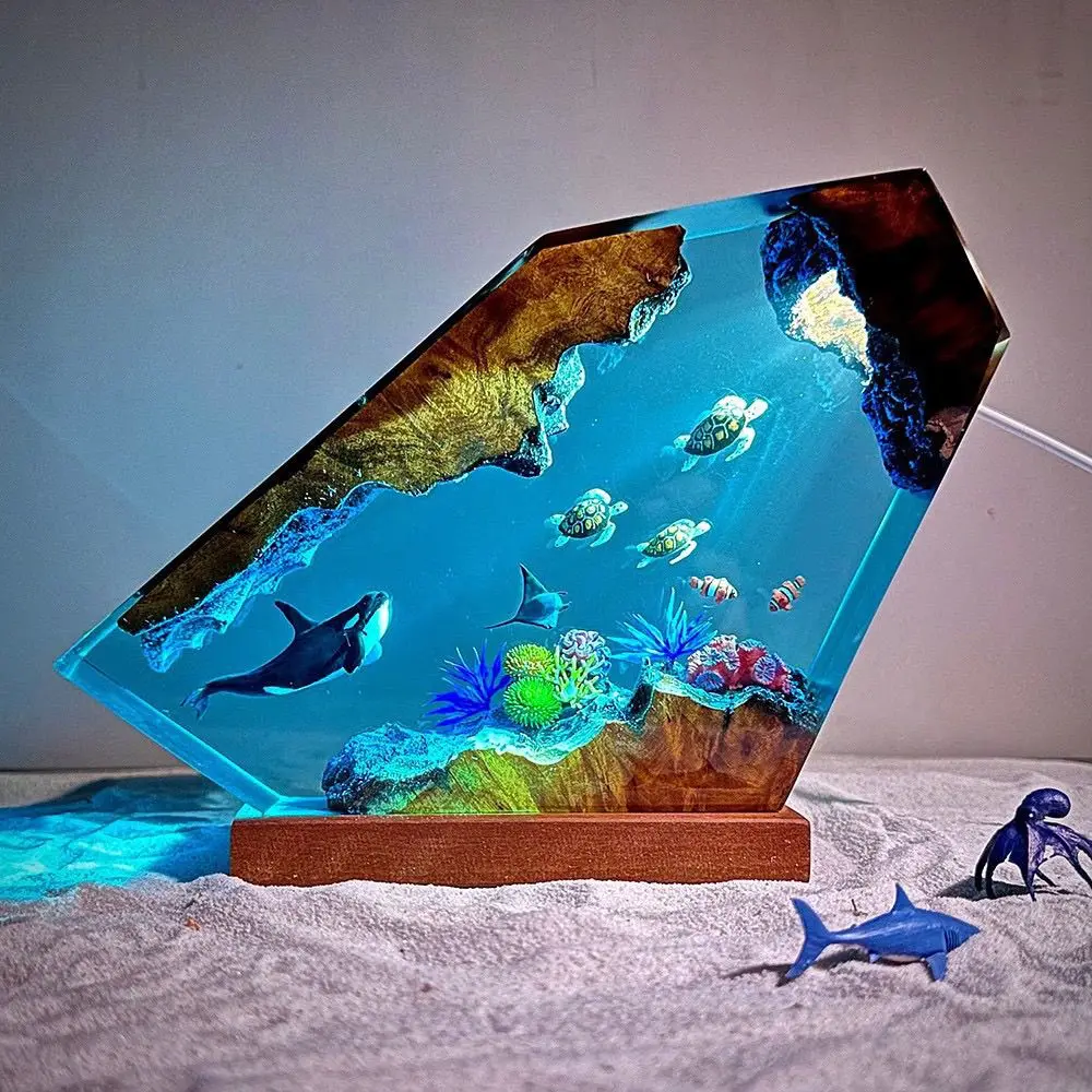 Orcas, Sea Turtles, Devil Fish, Deep Sea World Resin Ornaments, Creative Home Decoration, Holiday Gifts 8x5 Inches