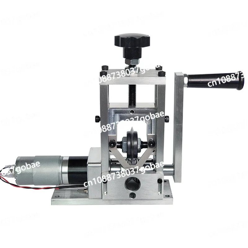 

Небольшая автоматическая электрическая машина для очистки медной проволоки