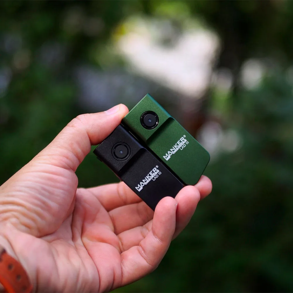 Mankerlight LAD MK III (الإصدار الأسود) مصباح يدوي EDC مدمج بمنفذ شحن USB-C 1020 لومن 70 متر شعاع رمي