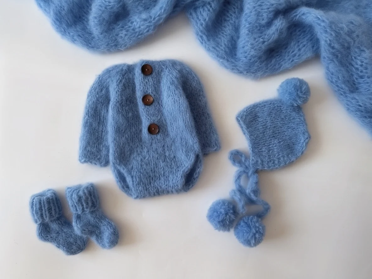 Newborn Baby Knitted Clothes Set Blue Soft Warm Winter Outfit Cardigan Hat Socks Blanket 3Pcs Infant Photography Prop Gift