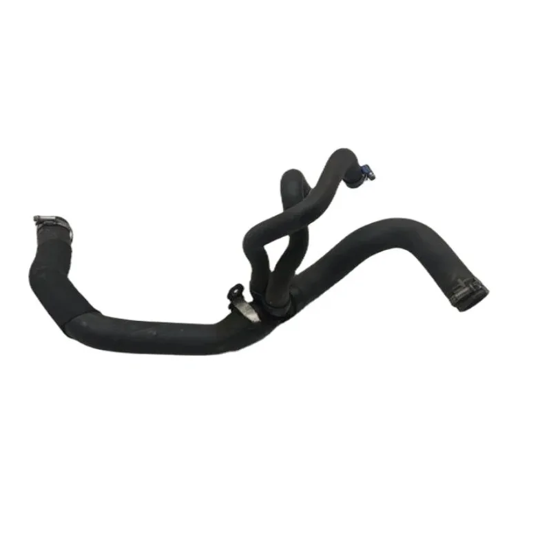 

1352.31 Оригинальная выходная труба радиатора системы охлаждения для Peugeot 508 1,6T OE: 135231, новинка