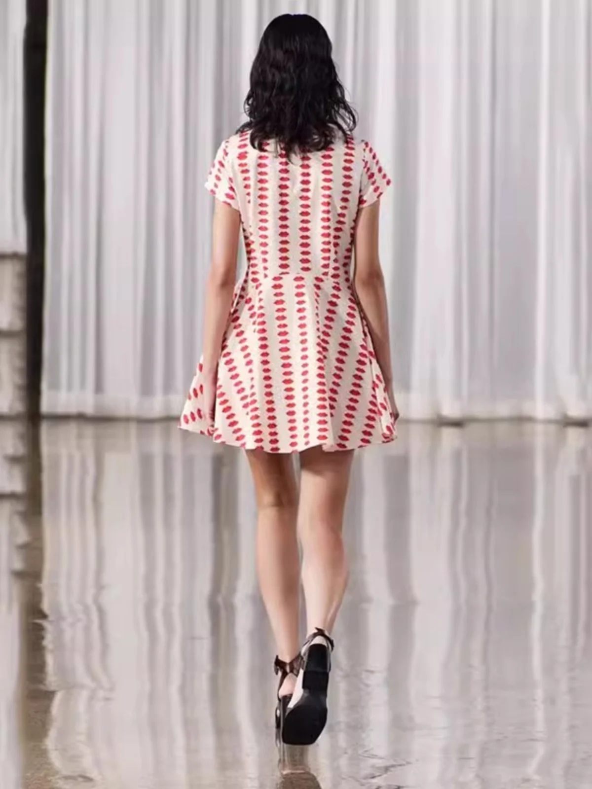 Sli Red Lip Print Rolschaats Dr Zomer Nieuwe collectie Dames Faionable Street Sle ort Sve rond Ne Dr